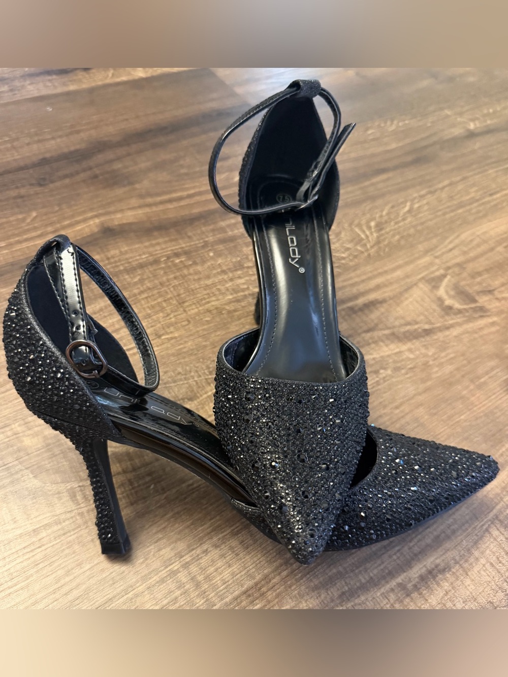 Unilady Black Rhinestone Pointed Toe Heels Ankle Strap Pumps Size 7.5